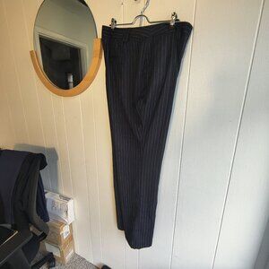 Worthington black and white pinstripe pant.Curvy, straight leg style. Flat front